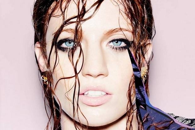 แปลเพลง Ain’t Got Far To Go – Jess Glynne | เพลงไทย