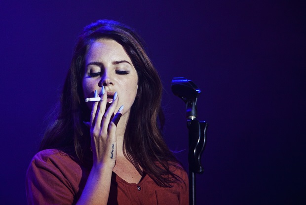 แปลเพลง Cruel World – Lana Del Rey