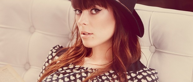 lenka-4f032043388e5