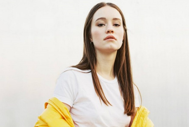 แปลเพลง Strangers – Sigrid | เพลงไทย