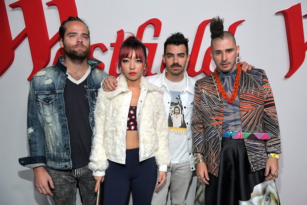 แปลเพลง Dance – DNCE | แปลเพลง แปลเพลงสากล แปลเพลงภาษาอังกฤษ
