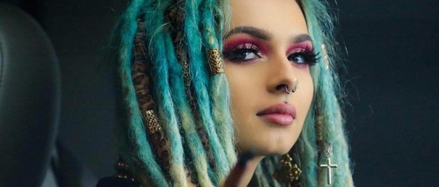 Zhavia