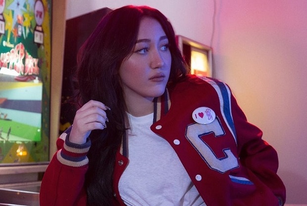 แปลเพลง Good Cry – Noah Cyrus