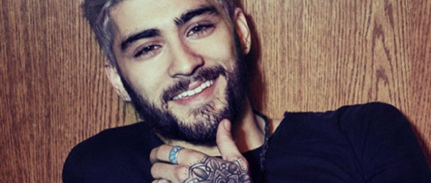 zayn-malik-fingers