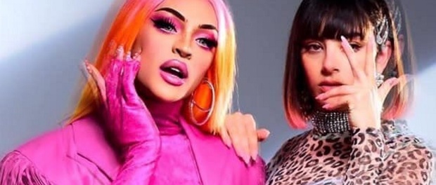 pabllo-vittar-charli-xcx-flash-pose