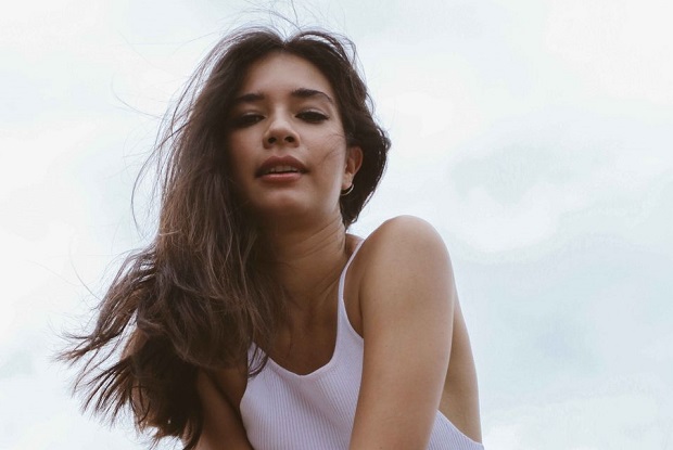 แปลเพลง Wire – Valentina Ploy