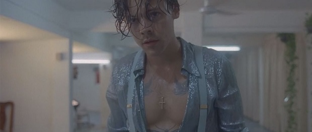 harry-styles-lights-up
