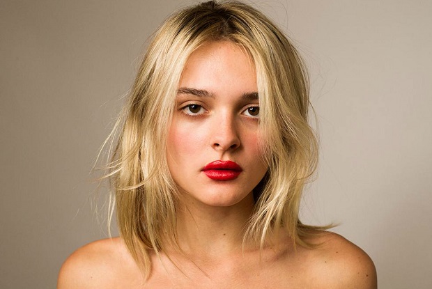 แปลเพลง Slow Motion – Charlotte Lawrence