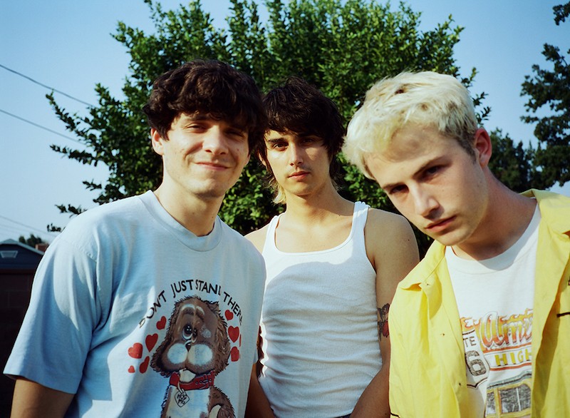 แปลเพลง Nobody Gets Me (Like You) – Wallows