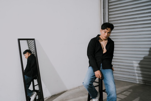 แปลเพลง FAR – Rendy Pandugo | เพลงไทย