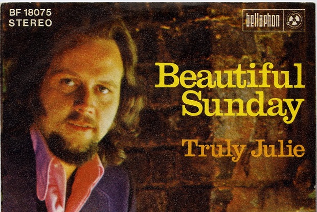 แปลเพลง Beautiful Sunday – Daniel Boone