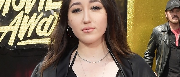 noah-cyrus