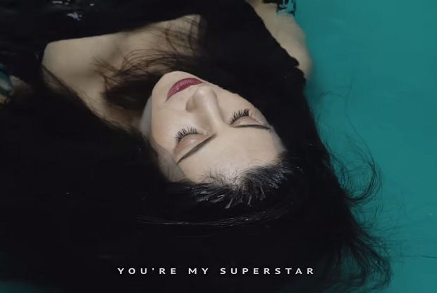 แปลเพลง Superstar – MARINA | แปลเพลง แปลเพลงสากล แปลเพลงภาษาอังกฤษ